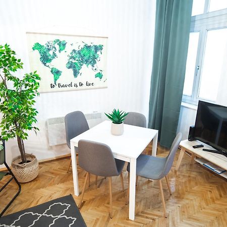 Lovely Apartment In Erzsebetvaros A57 布达佩斯 外观 照片